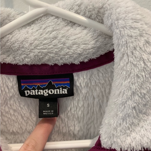 Patagonia women’s size small.Like new condition.Smoke and pet free home . - Picture 2 of 5